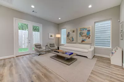 911 W 35th Street #D, Houston, TX 77018 - Photo 6