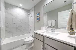 911 W 35th St, Houston, TX 77018 - Photo 38