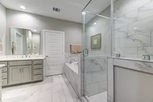 911 W 35th St, Houston, TX 77018 - Photo 32