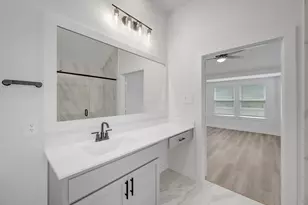 10398 Antonio Ave, Montgomery, TX 77316 - Photo 6