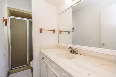 9703 Harrowgate Drive, Houston, TX 77031 - Photo 26