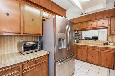 9703 Harrowgate Drive, Houston, TX 77031 - Photo 10