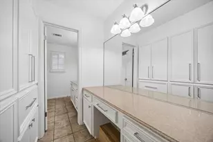 1907 Briarpark Dr, Houston, TX 77042 - Photo 18