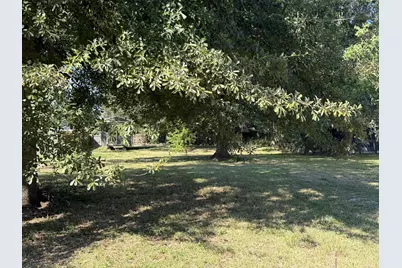 330 Lake Street, Bridge City, TX 77611 - Photo 6