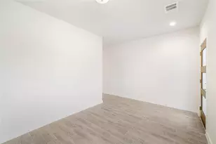 770 Dewberry Rd, La Marque, TX 77568 - Photo 4