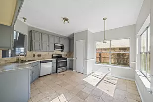 11123 Gatesden Dr, Tomball, TX 77377 - Photo 10