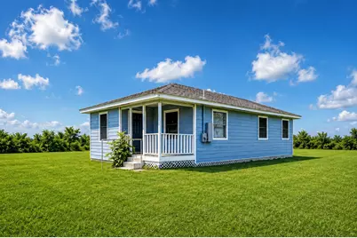 839 S Pine St, Rosharon, TX 77583 - Photo 1