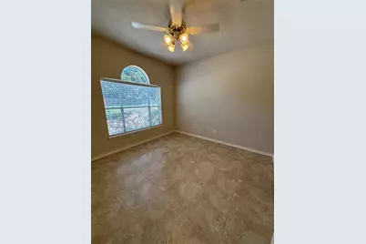 10735 Norchester Village, Houston, TX 77070 - Photo 6