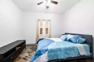 5723 Petty St, Houston, TX 77007 - Photo 6