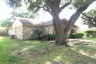 11903 Sagecliff Dr, Houston, TX 77089 - Photo 2