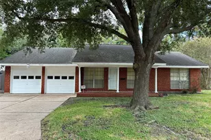 503 Garden Way Ln, Pasadena, TX 77503 - Photo 2