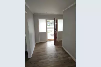 9738 Braesmont Drive, Houston, TX 77096 - Photo 8