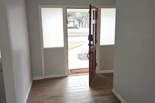9738 Braesmont Dr, Houston, TX 77096 - Photo 8