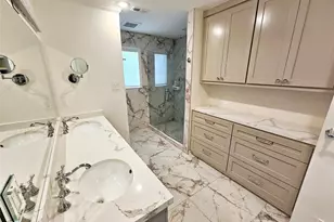 9738 Braesmont Dr, Houston, TX 77096 - Photo 4