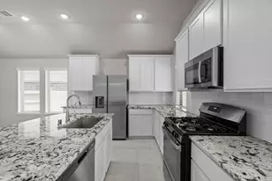 2011 Oak Leaf Ct, Manvel, TX 77578 - Photo 16