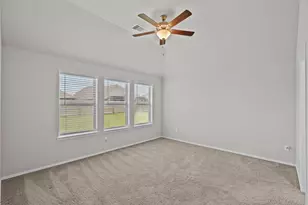2011 Oak Leaf Ct, Manvel, TX 77578 - Photo 18