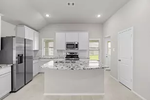 2011 Oak Leaf Ct, Manvel, TX 77578 - Photo 14