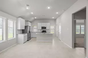 2011 Oak Leaf Ct, Manvel, TX 77578 - Photo 12