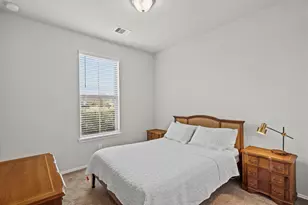 2011 Oak Leaf Ct, Manvel, TX 77578 - Photo 20