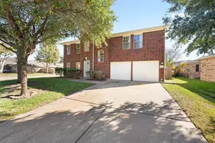 17103 Canterbury Green Ct, Sugar Land, TX 77498 - Photo 4