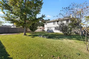 17103 Canterbury Green Ct, Sugar Land, TX 77498 - Photo 10