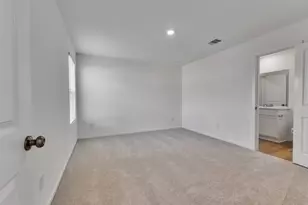 6227 Pelly Pl, Baytown, TX 77521 - Photo 14