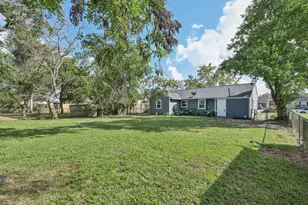 1109 San Felipe St, Angleton, TX 77515 - Photo 30