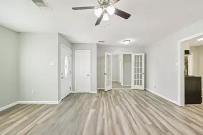1109 San Felipe Street, Angleton, TX 77515 - Photo 10