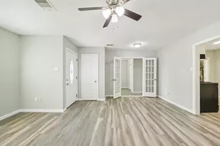 1109 San Felipe St, Angleton, TX 77515 - Photo 10