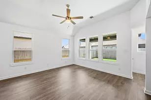 12311 Sweet Gum Dr, Mont Belvieu, TX 77523 - Photo 10