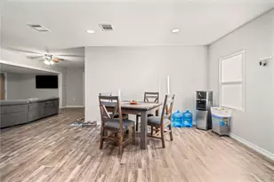 157 Lakeview Dr S, Livingston, TX 77351 - Photo 12