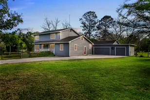 4312 Singletary Rd, Alvin, TX 77511 - Photo 2