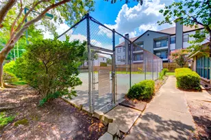 10811 Richmond Ave, Houston, TX 77042 - Photo 26