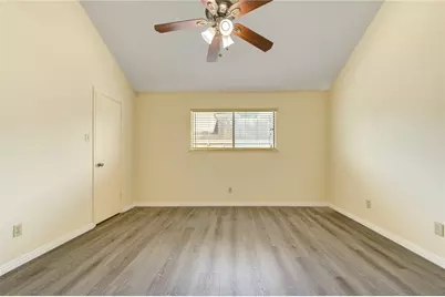 10811 Richmond Avenue #9, Houston, TX 77042 - Photo 14