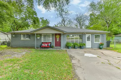 1217 Esther Street, Kemah, TX 77565 - Photo 1