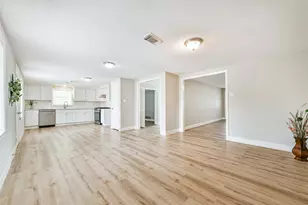 1217 Esther St, Kemah, TX 77565 - Photo 12