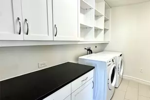 2303 Mid Ln, Houston, TX 77027 - Photo 8