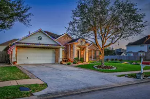 8227 Palmetta Spring Dr, Tomball, TX 77375 - Photo 2