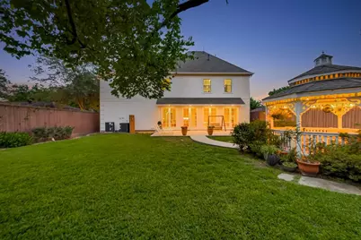 10932 Lasso Lane, Houston, TX 77079 - Photo 36