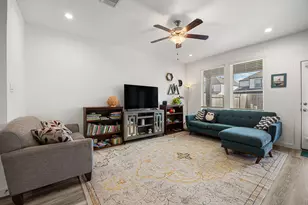 12313 Churchill downs Dr, Houston, TX 77047 - Photo 10