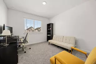 12313 Churchill downs Dr, Houston, TX 77047 - Photo 20