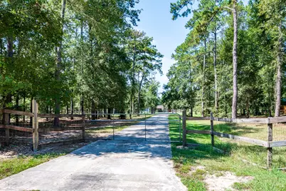 2210 County Road 3011, Dayton, TX 77535 - Photo 36