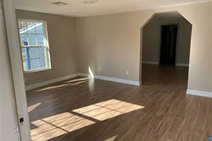 512 W 4th St, Corrigan, TX 75939 - Photo 8