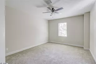 70 S Almondell Cir, The Woodlands, TX 77354 - Photo 28