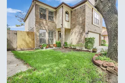10811 Meadow Walk Lane, Houston, TX 77067 - Photo 2