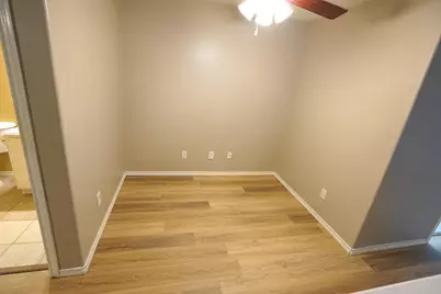 126 E Stedhill Loop, The Woodlands, TX 77384 - Photo 24