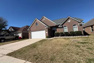 5915 Annatto Dr, Baytown, TX 77521 - Photo 2