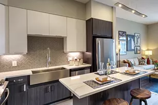 401 W 25th St St, Houston, TX 77008 - Photo 1
