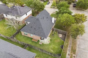2018 Knoll Oak Ln, Richmond, TX 77469 - Photo 6