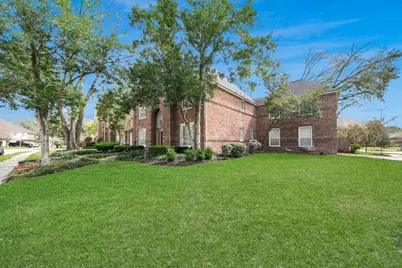 2015 Pecan Trail Drive, Richmond, TX 77406 - Photo 2